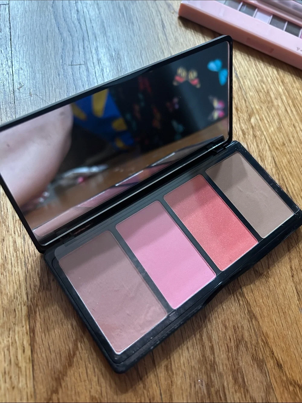 Blush Palette - Pink & Coral Multi-Shade Cheek Palette Blushed Babe L.A Girl